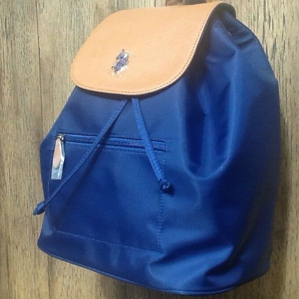 brand new U.S. Polo Assn NAVY BLUE and TAN Water-Resistant DRAWSTRING Backpack